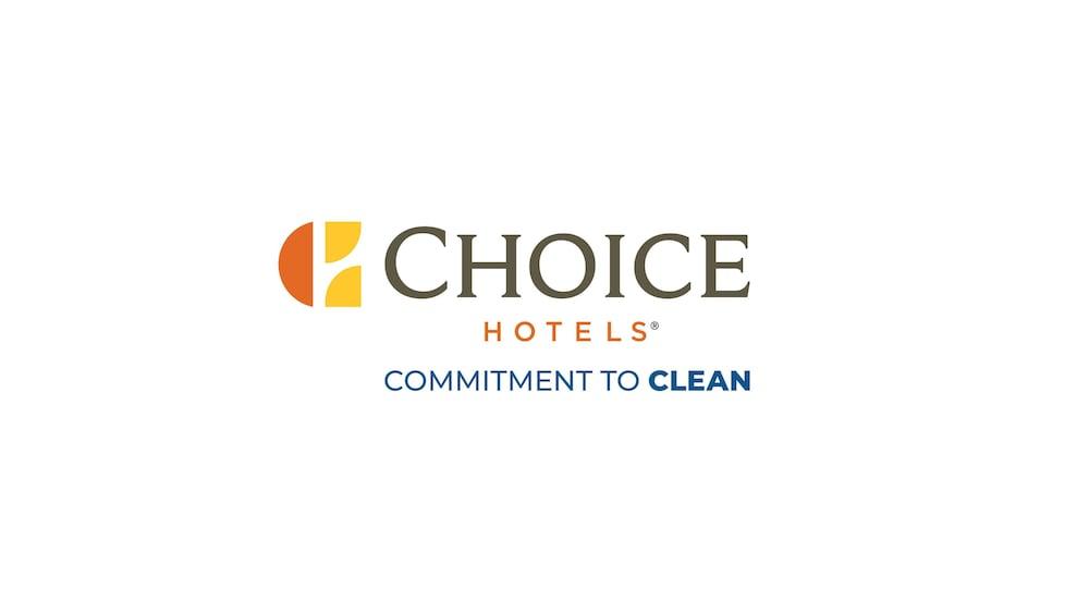 Comfort Inn & Suites Airport North Calgary Ngoại thất bức ảnh