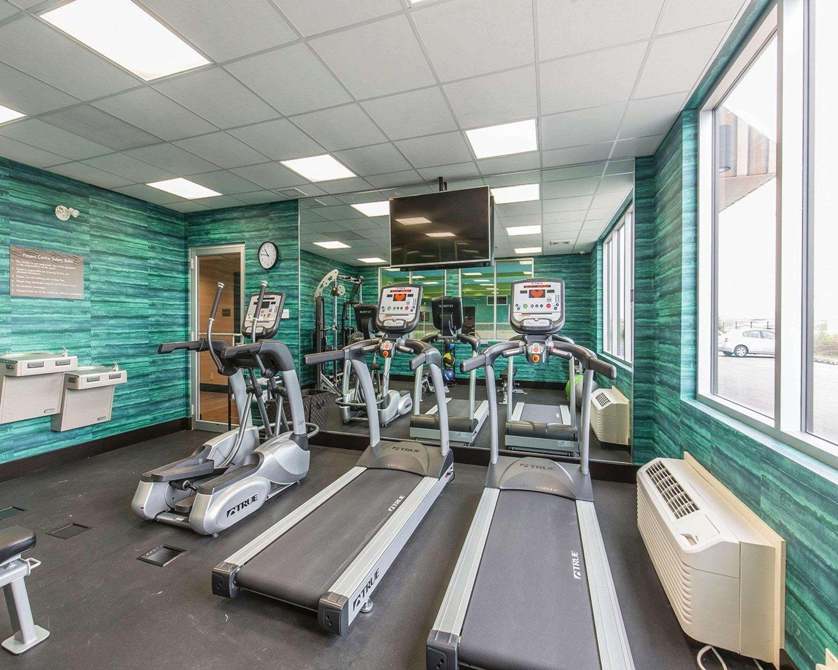 Comfort Inn & Suites Airport North Calgary Ngoại thất bức ảnh