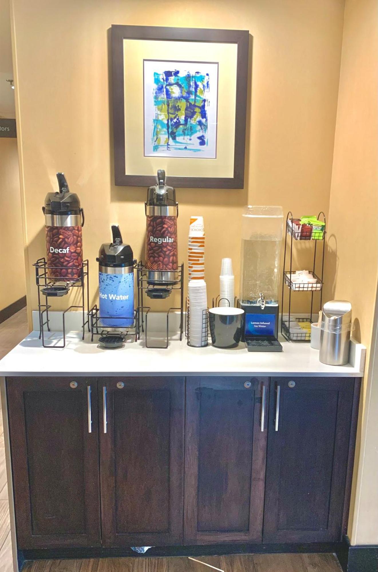 Comfort Inn & Suites Airport North Calgary Ngoại thất bức ảnh
